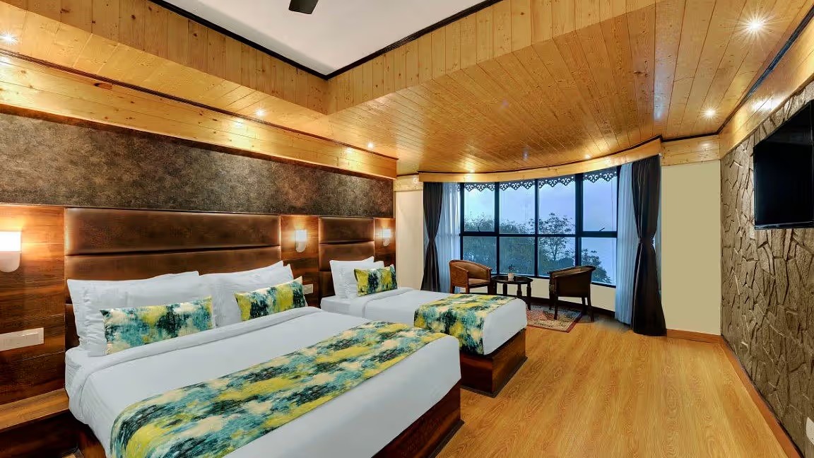 Sumi Queen’s Yard (Dlx)