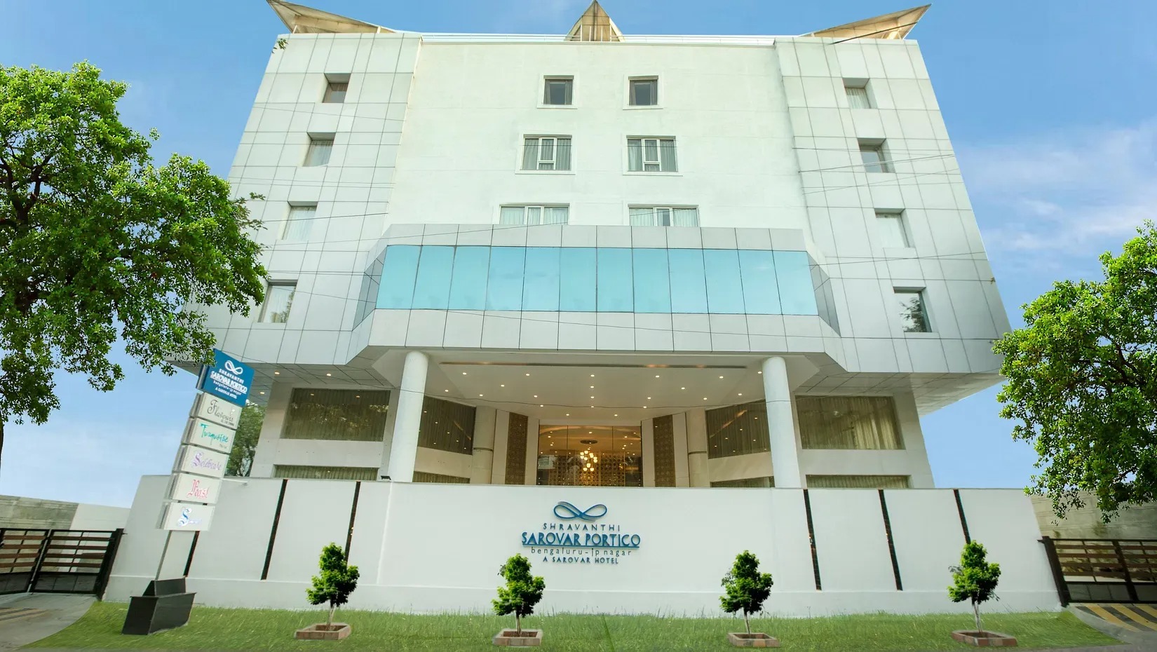 Shravanthi Sarovar Portico